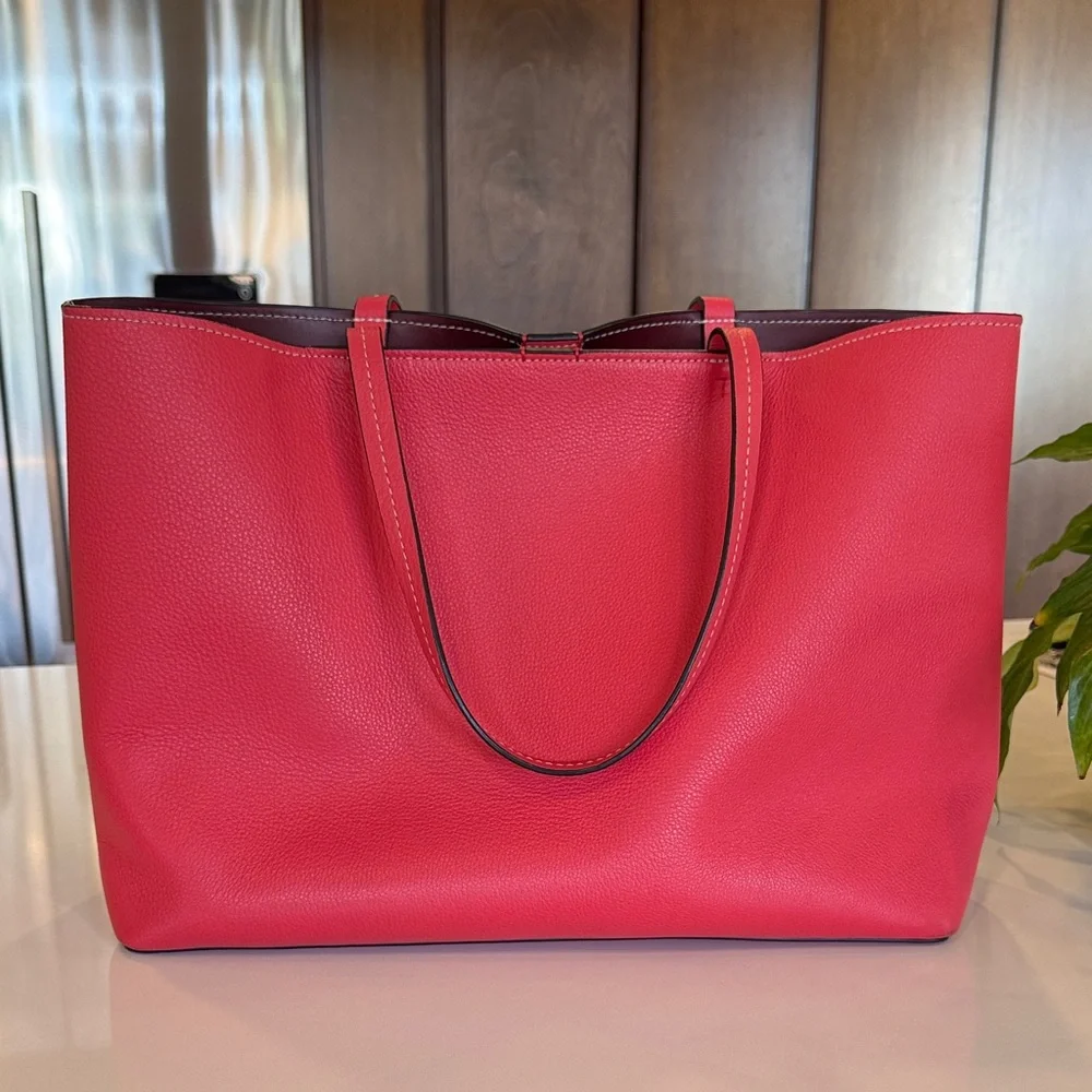 *SOLD* Tory Burch Perforated Leather Tote - Picture 4 of 12